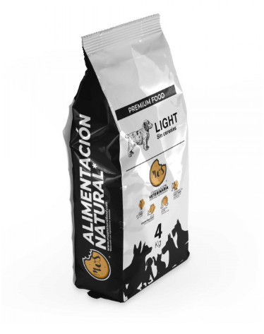 Pienso light sin cereales para perros esterilizados, obesos y senior